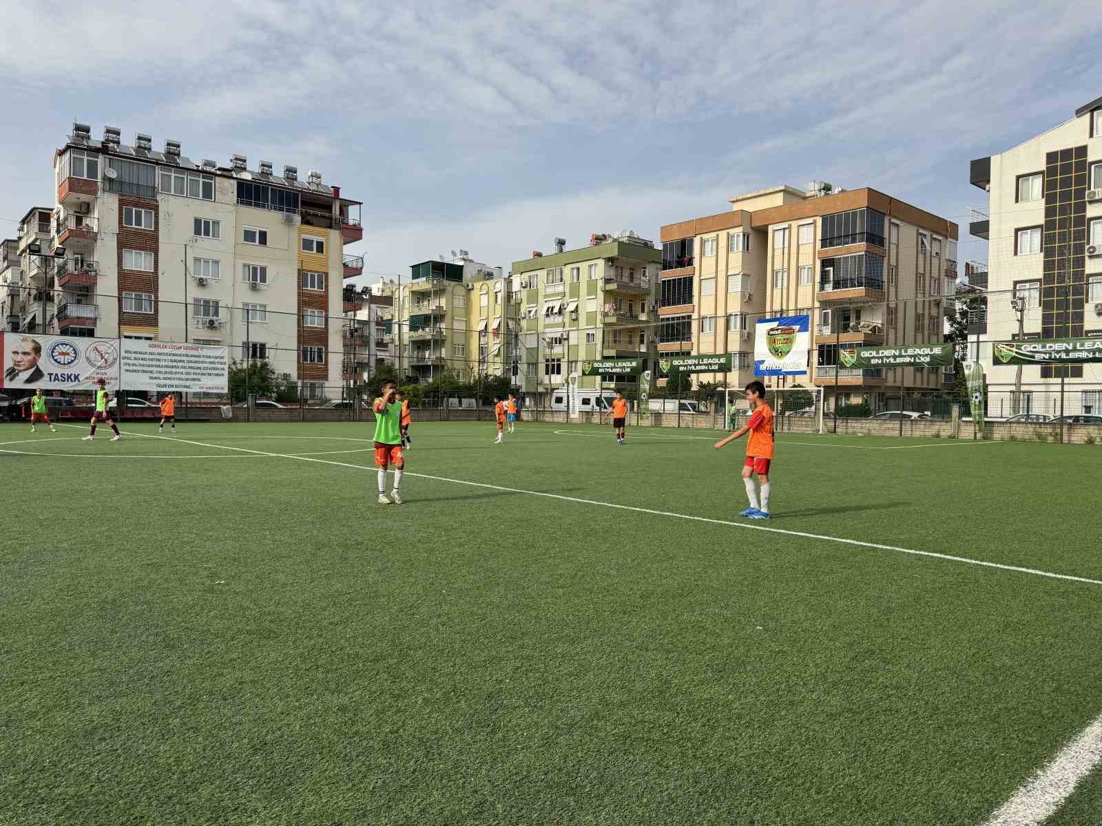 Antalya’da U12 futbol seçmeleri tamamlandı: 95 genç yetenek belirlendi
Antalya’da U12 futbol seçmeleri tamamlandı: 95 genç yetenek belirlendi