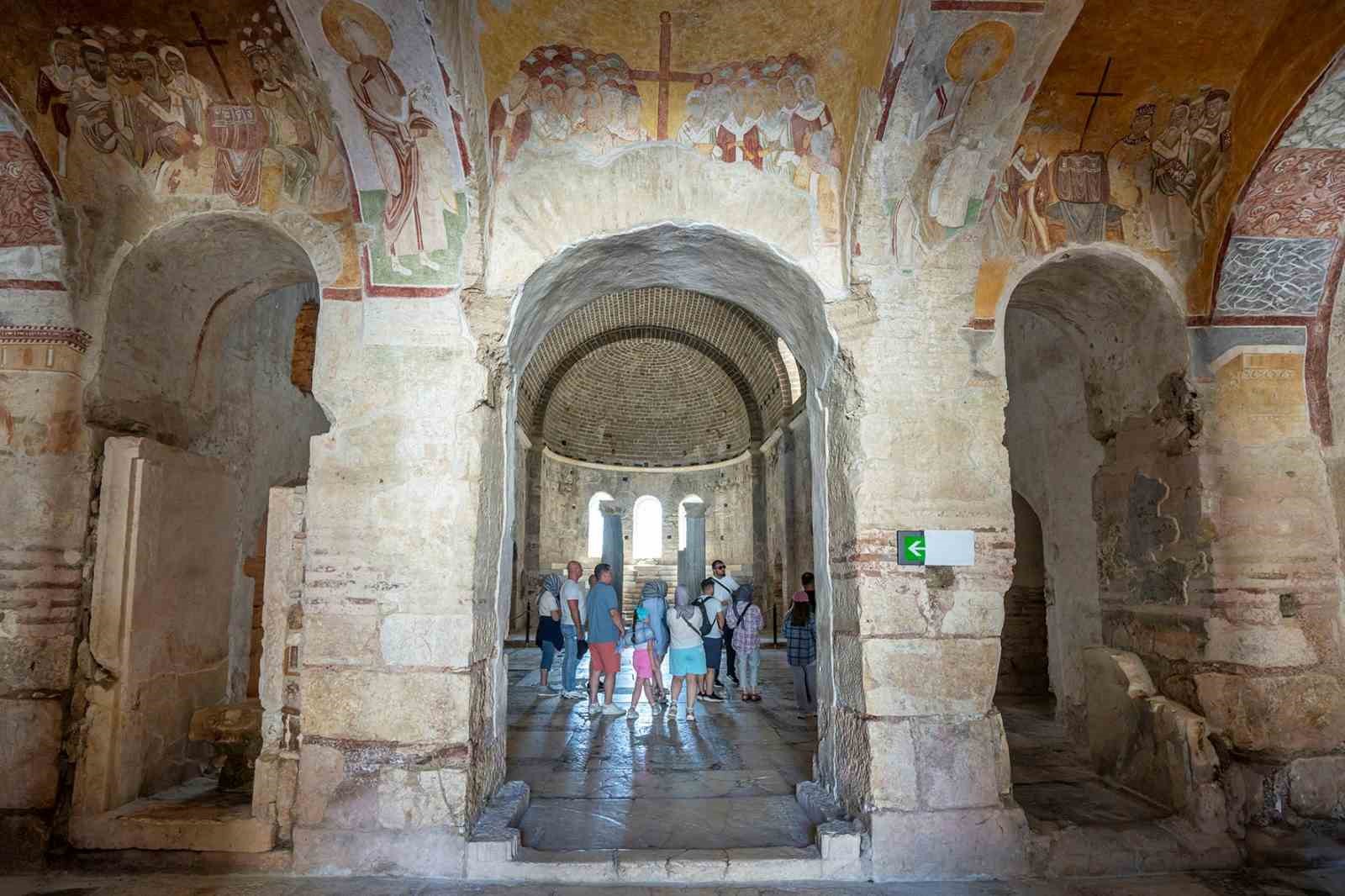 Antalya’daki müze ve ören yerleri 2025’te 3,2 milyon ziyaretçiyi ağırladı
