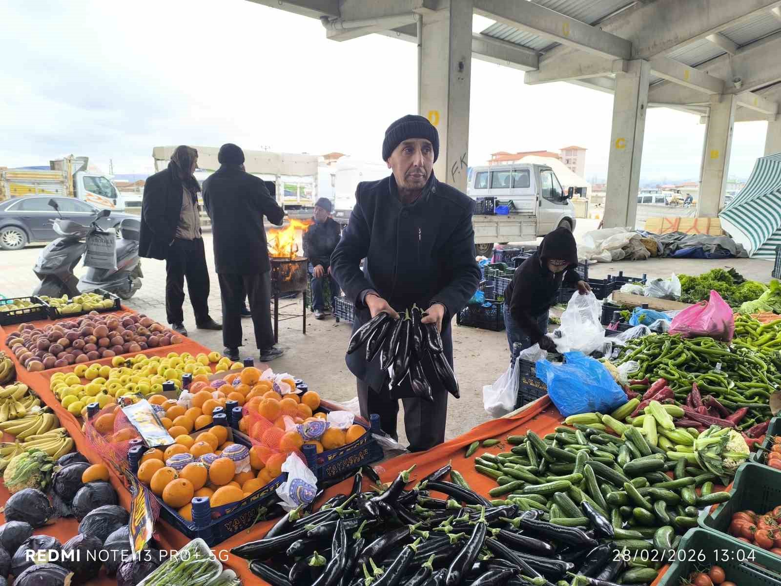 Antalya’daki olumsuz hava şartları patlıcanın tadını kaçırdı

