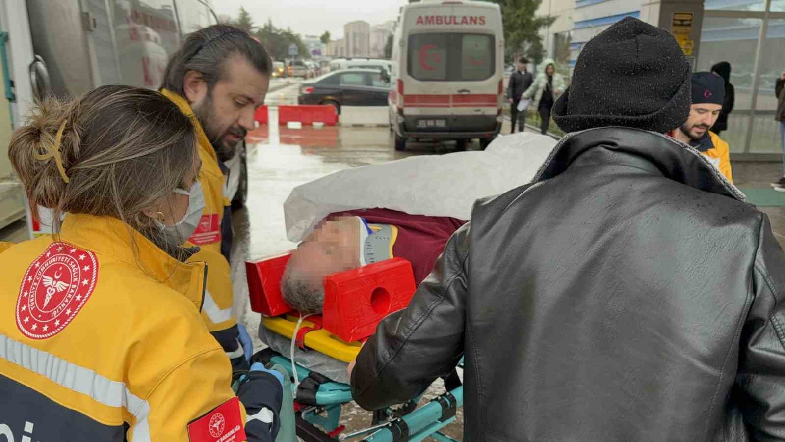 Anten tamir ederken çatıdan düştü
