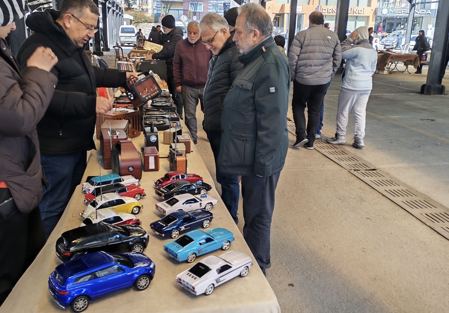 Antikacılar baharı karşılıyor
