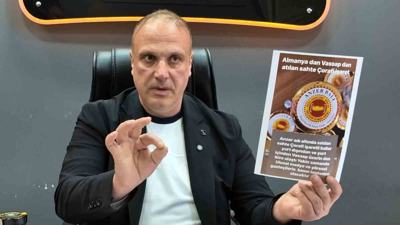 Anzerli Başkan’dan ’sahte Anzer balı’ sitemi
