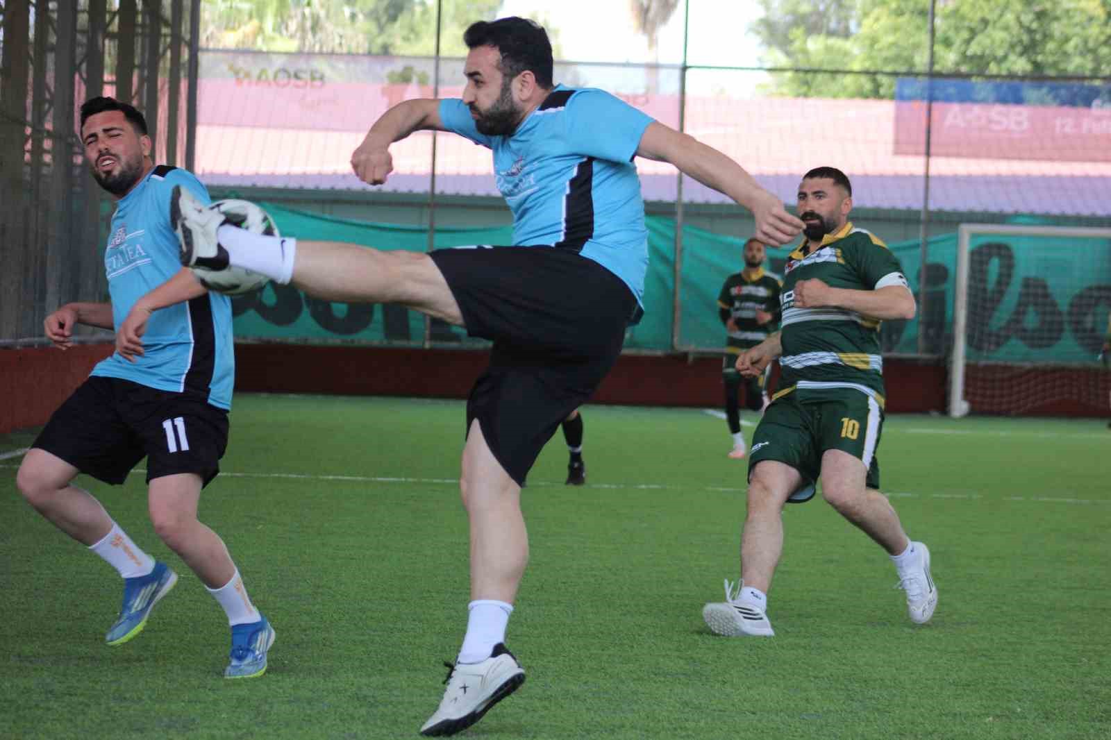 AOSB Futbol Turnuvası’nda ikinci hafta
AOSB Futbol Turnuvası’nda ikinci hafta