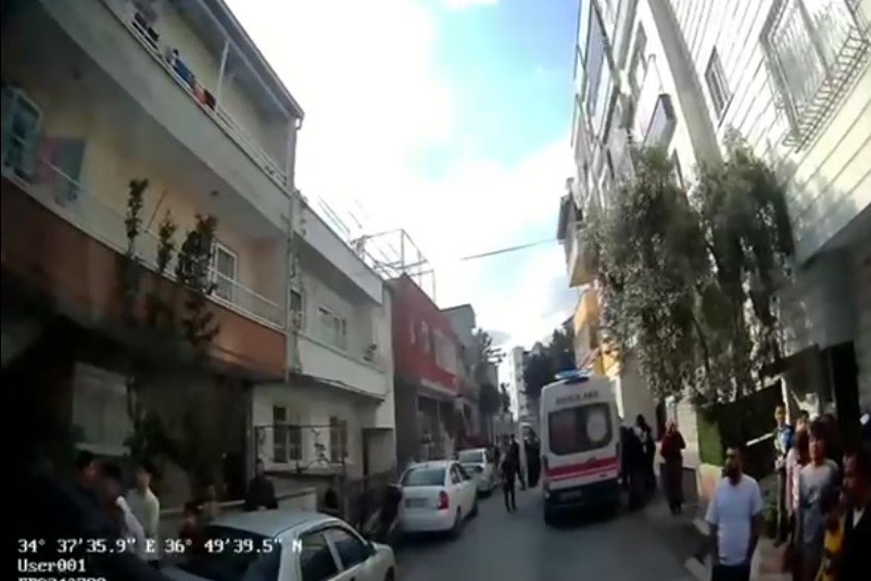 Apartmanda korkutan yangın: 9 kişi tahliye edildi
