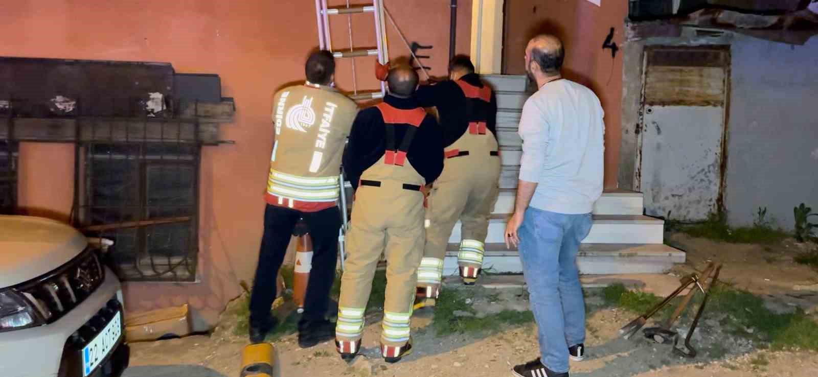 Apartmandan gelen kötü koku acı gerçeği ortaya çıkardı
