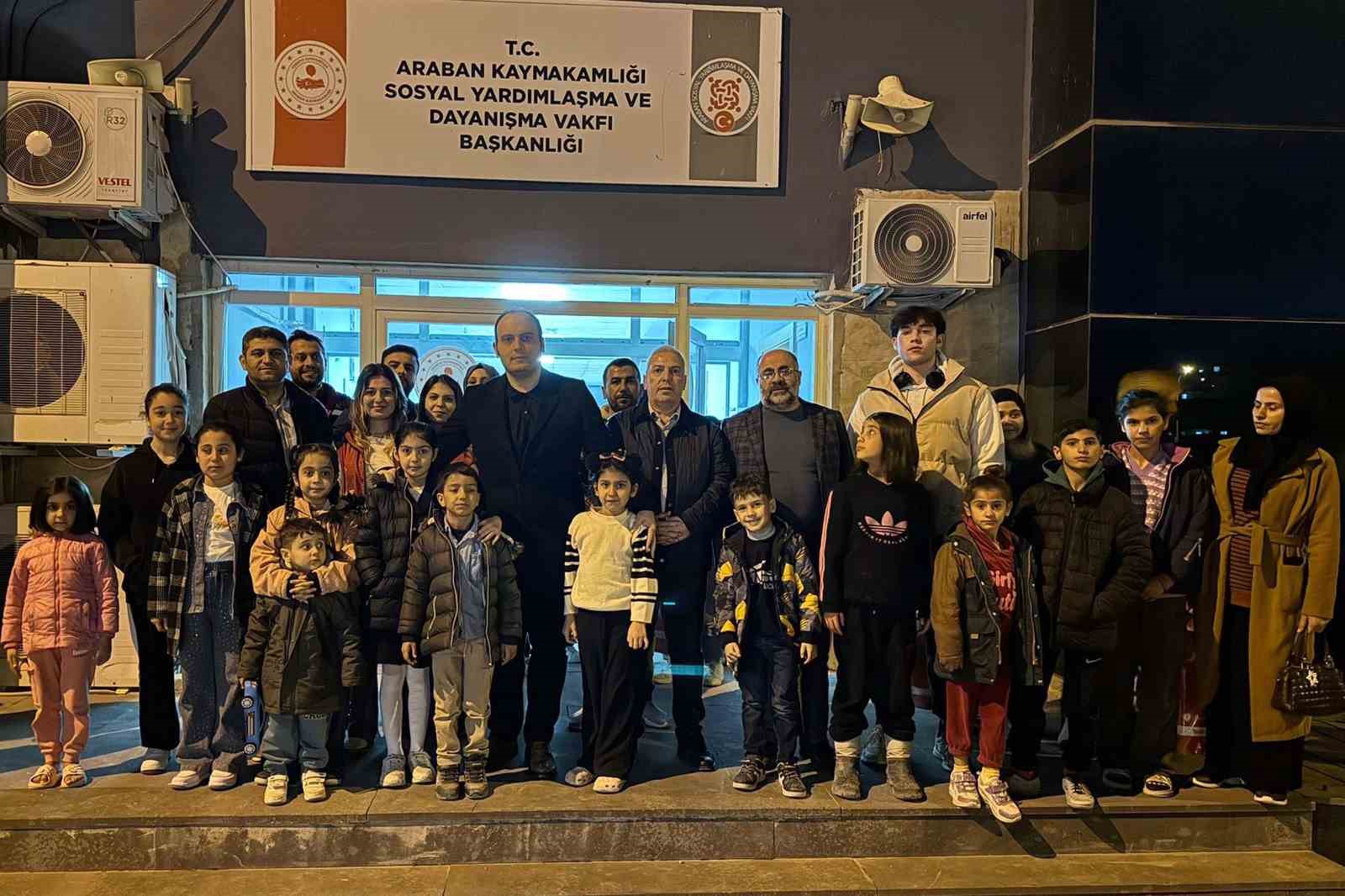 Araban’da öksüz, yetim çocuklara iftar programı düzenlendi

