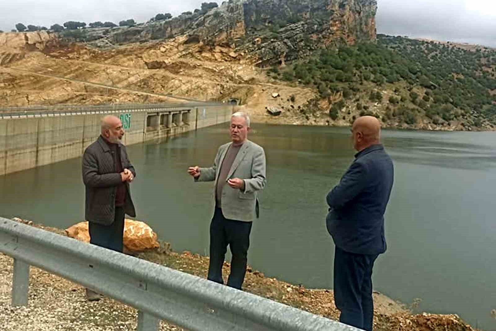 Araban’da sağanak yağış etkili oluyor
