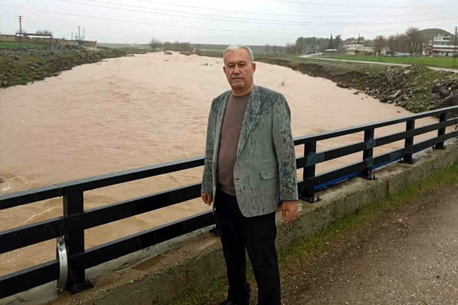 Araban’da sağanak yağış etkili oluyor
