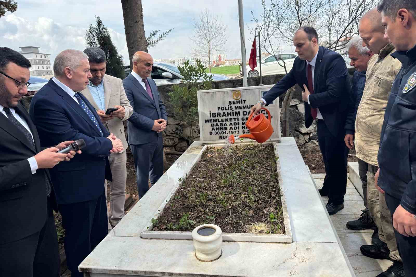 Araban’da Şehitleri Anma ve Çanakkale Deniz Zaferi’nin yıl dönümü kutlandı
