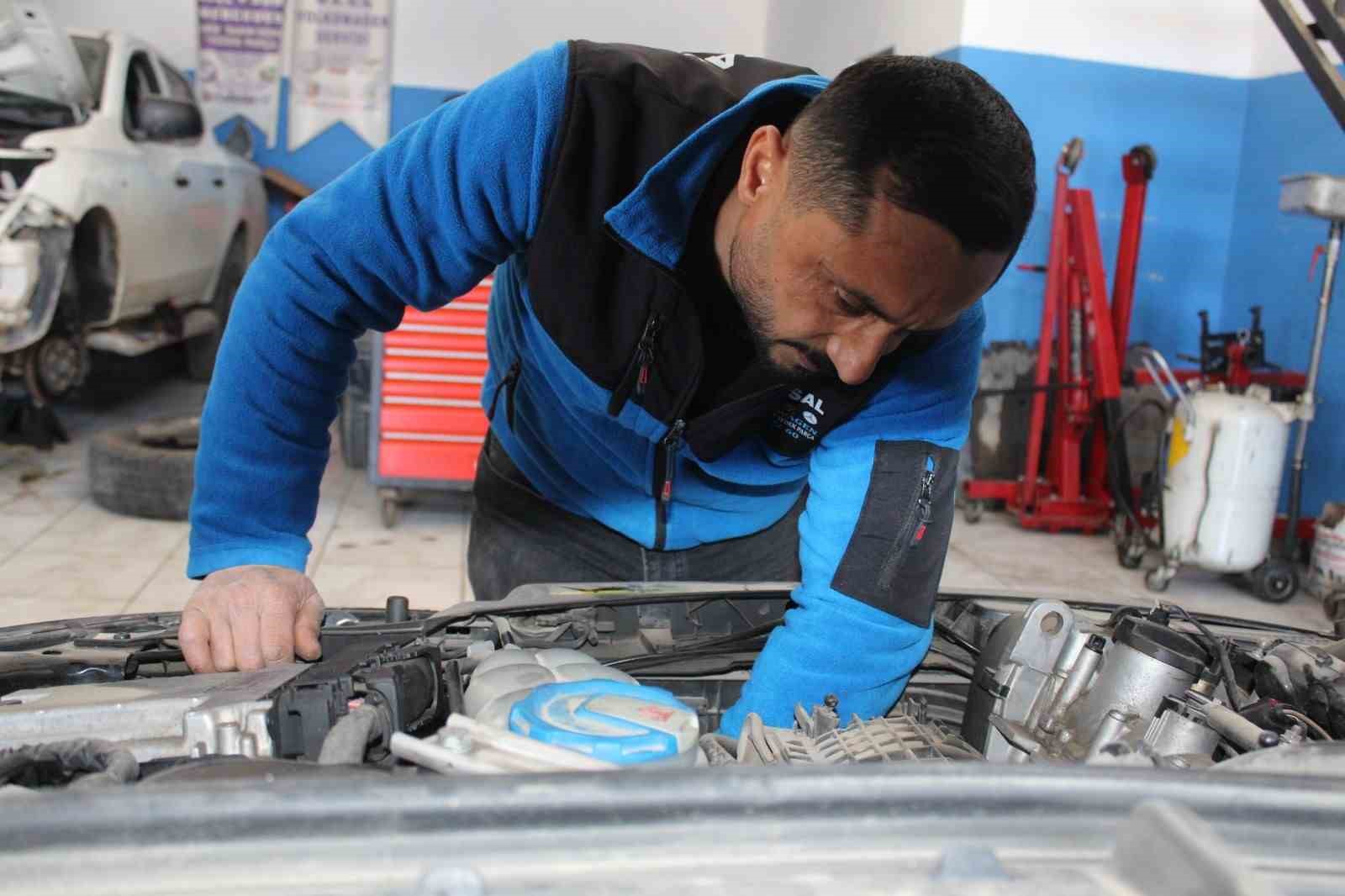 Araç yangınlarında ’yakıt ve yağ kaçağı’ detayı
