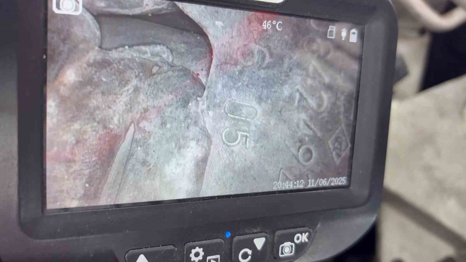 Aracını satmak isterken podyenin farklı bir araca ait olduğunu öğrendi
