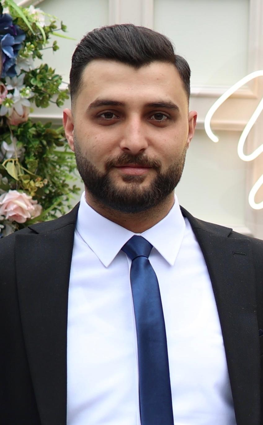 Araçta ölü bulunmuştu, 2 yıl sonra eşine "kasten öldürme" suçlaması ile dava açıldı
Araçta ölü bulunmuştu, 2 yıl sonra eşine "kasten öldürme" suçlaması ile dava açıldı