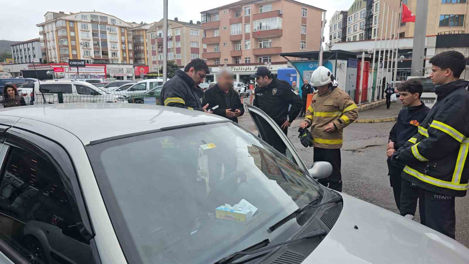 Araçtan gelen koku ekipleri harekete geçirdi
