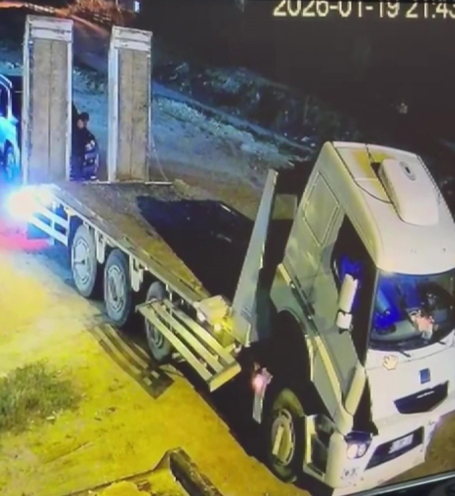 Aralarındaki korna anlaşmazlığı yüzünden karakolluk oldular
Aralarındaki korna anlaşmazlığı yüzünden karakolluk oldular