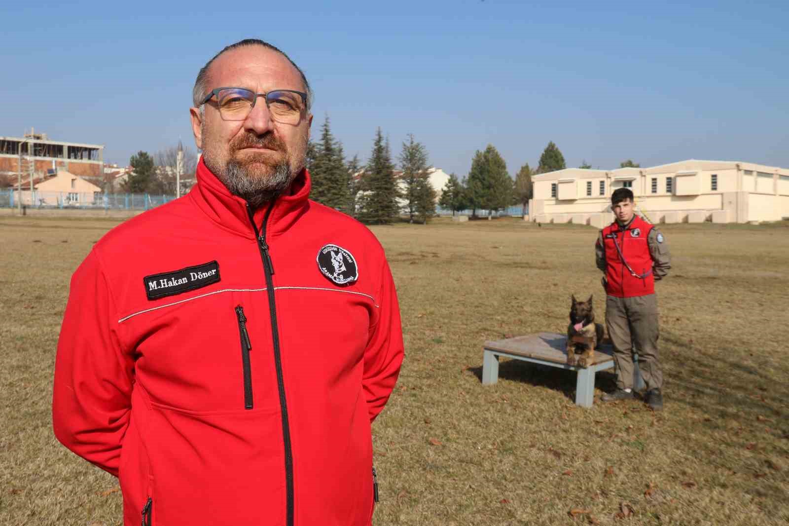 Arama-kurtarma gönüllüsü hayatını kaybetti
