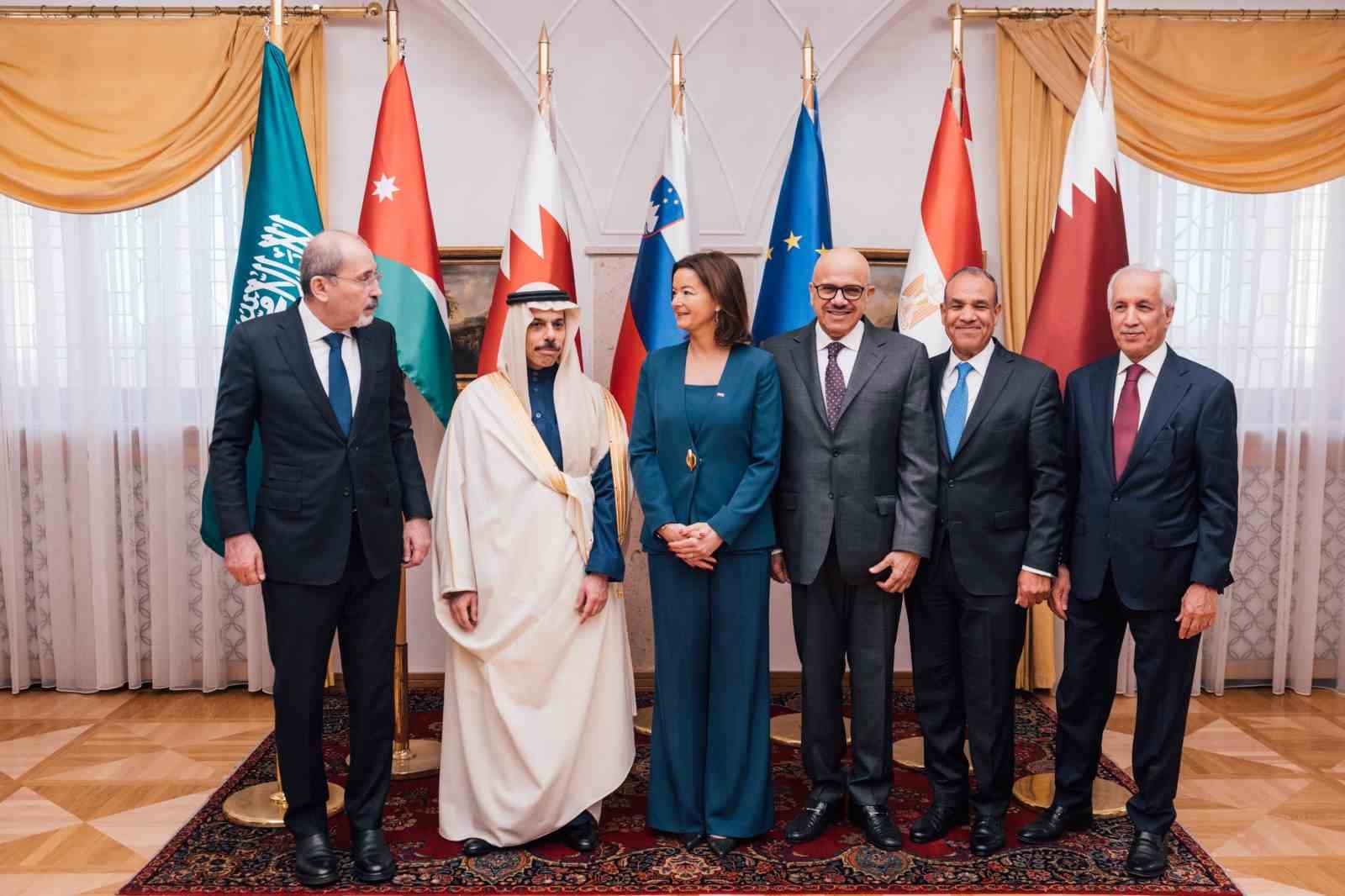 Arap-İslam Bakanlar Komitesi, Slovenya Dışişleri Bakanı ile görüştü
