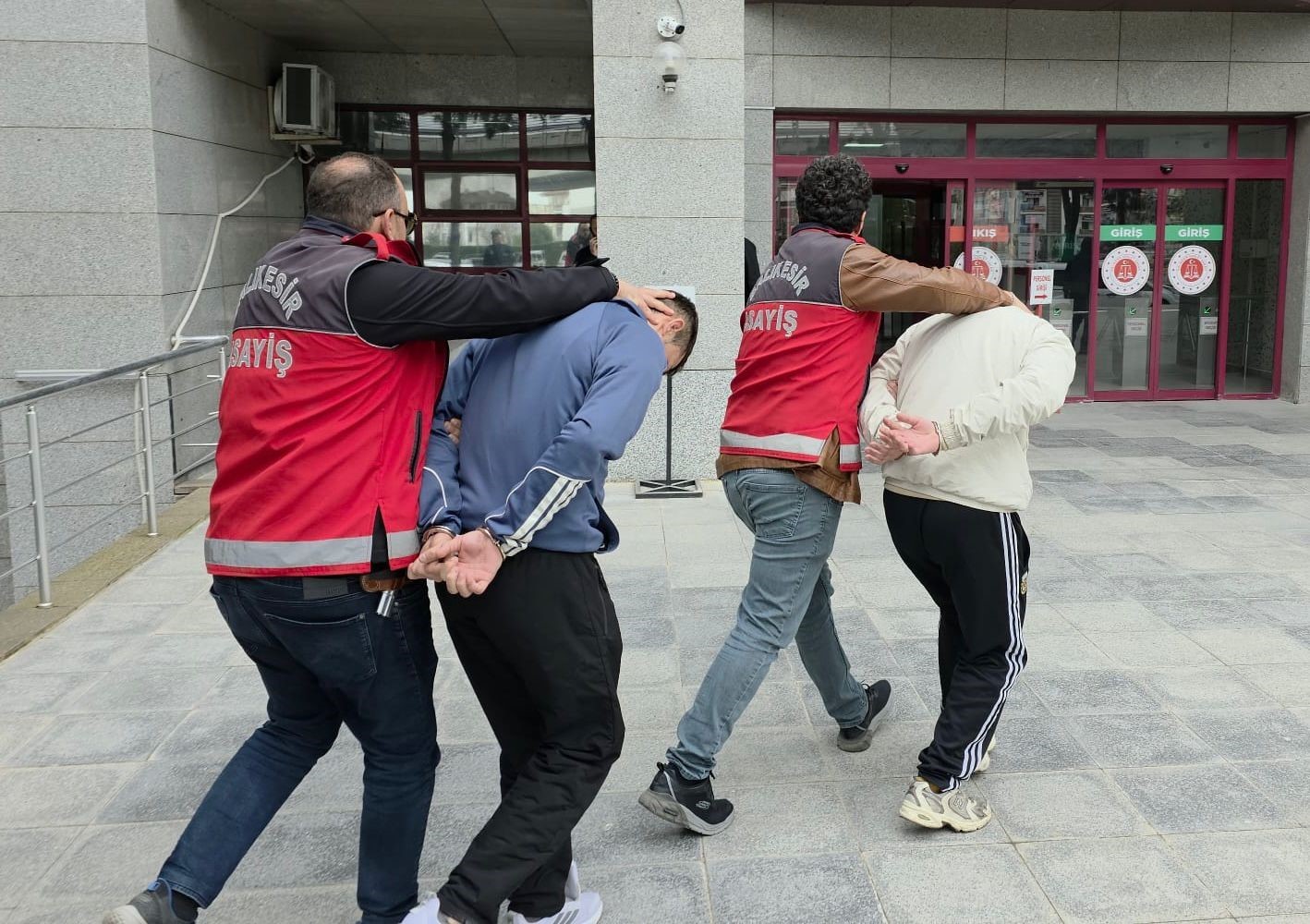 Araştırma görevlisinin ölümüyle ilgili 2 kişi tutuklandı
