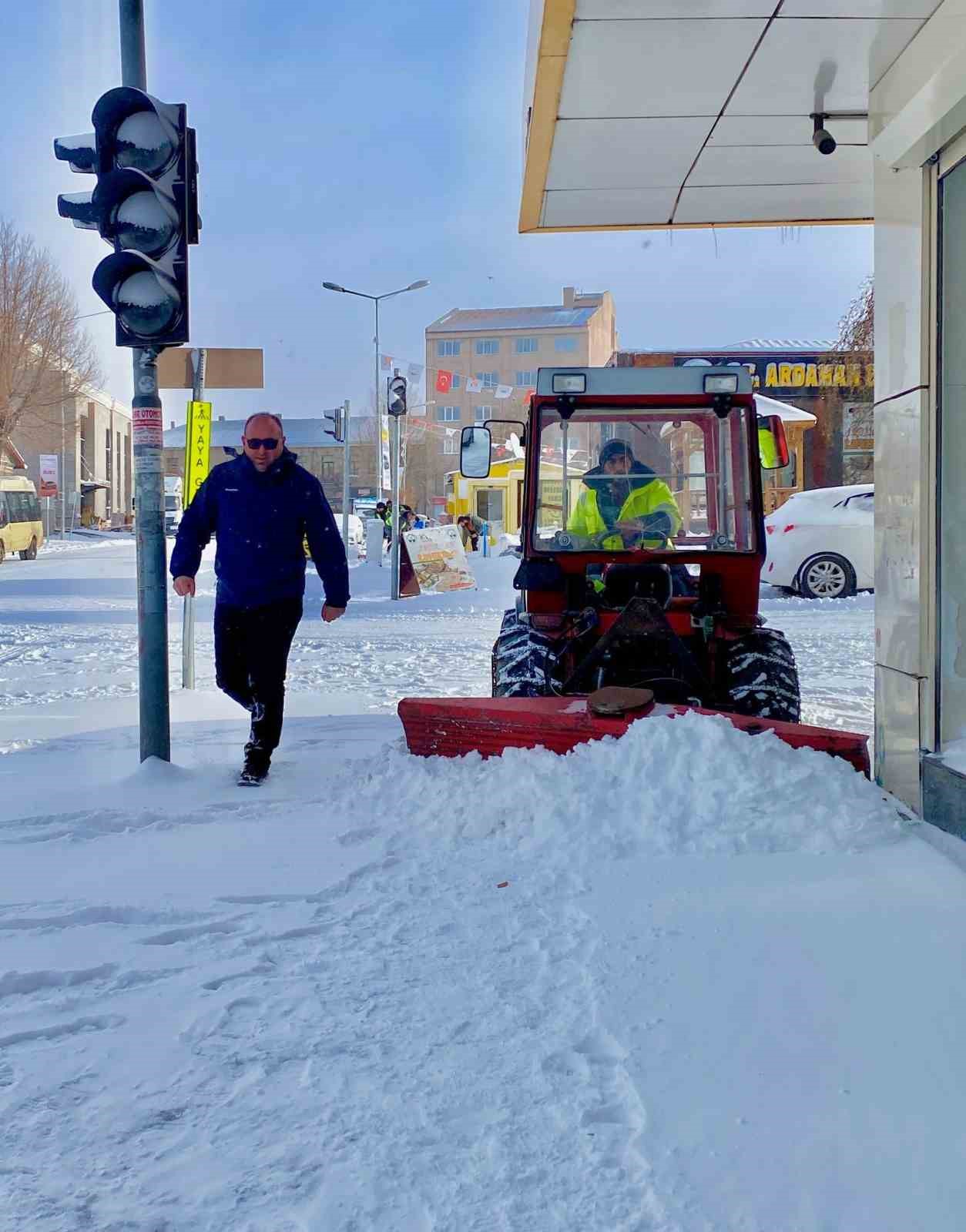 Ardahan’da eğitime kar engeli
