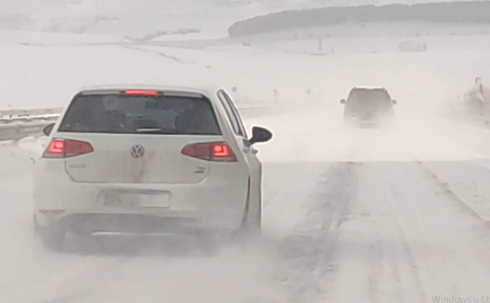 Ardahan’da kar ve tipi ulaşımı aksatıyor

