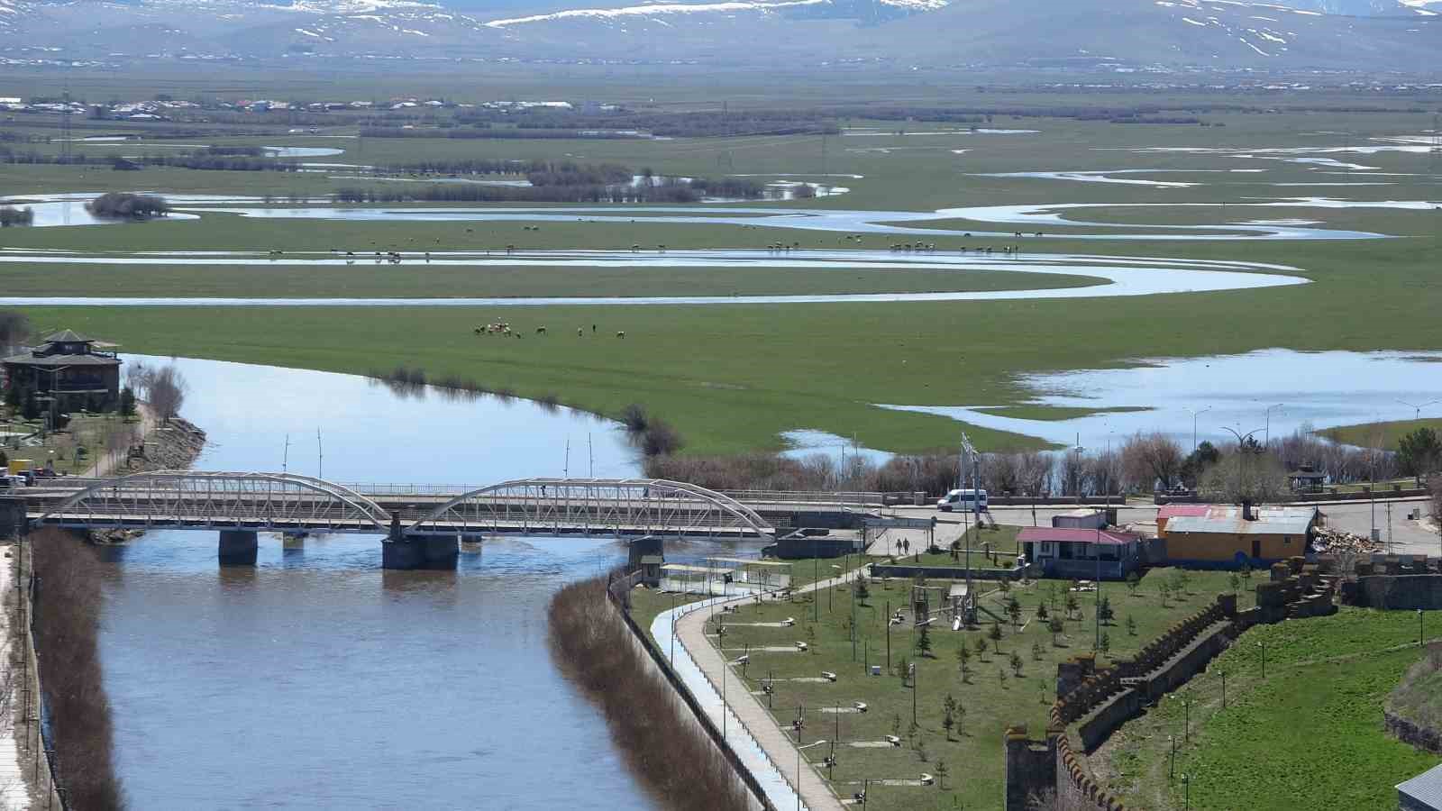Ardahan’da Kura Nehri’nin debisi yükseldi

