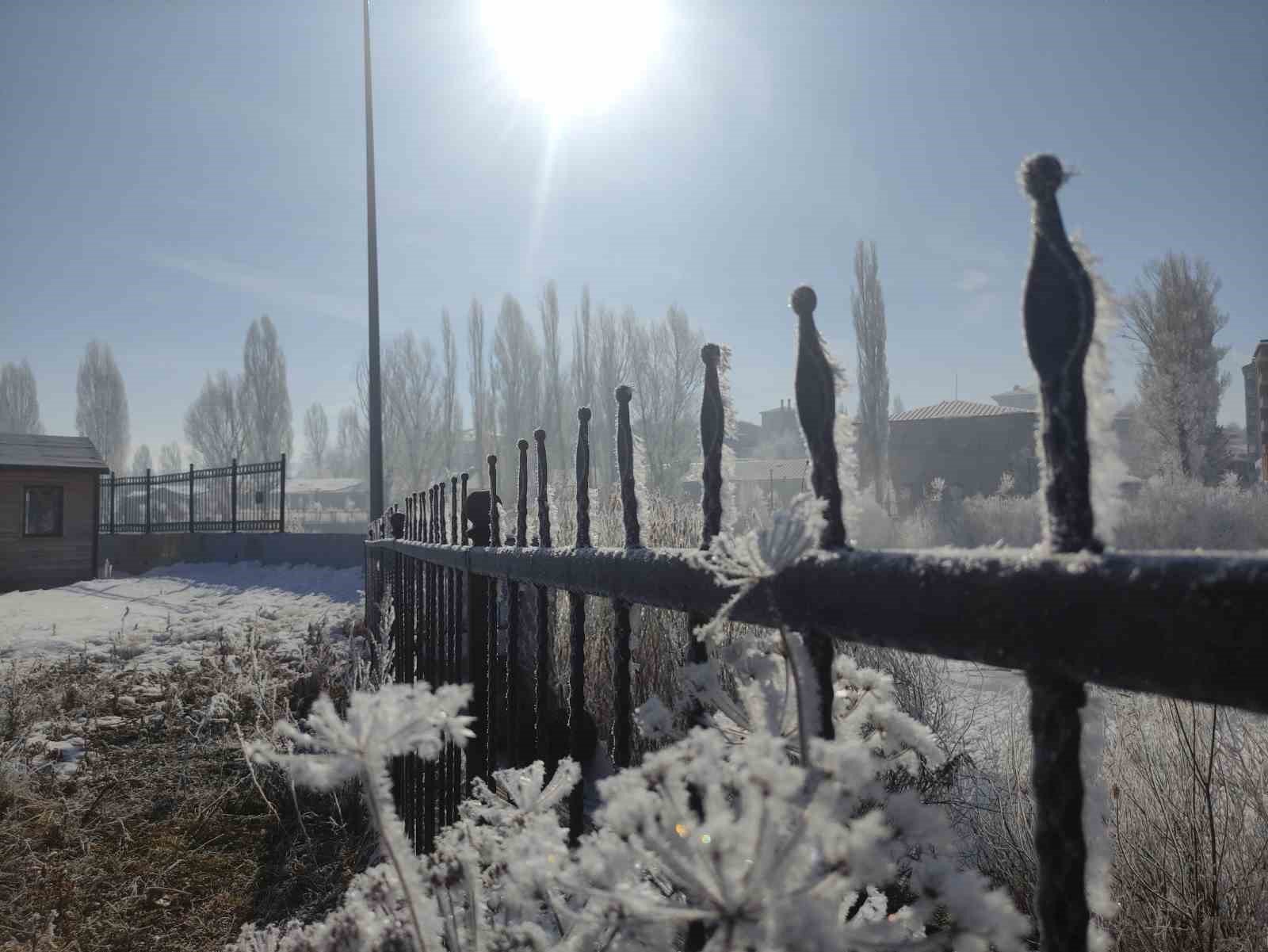 Ardahan’da Sibirya soğukları hayatı olumsuz etkiliyor
