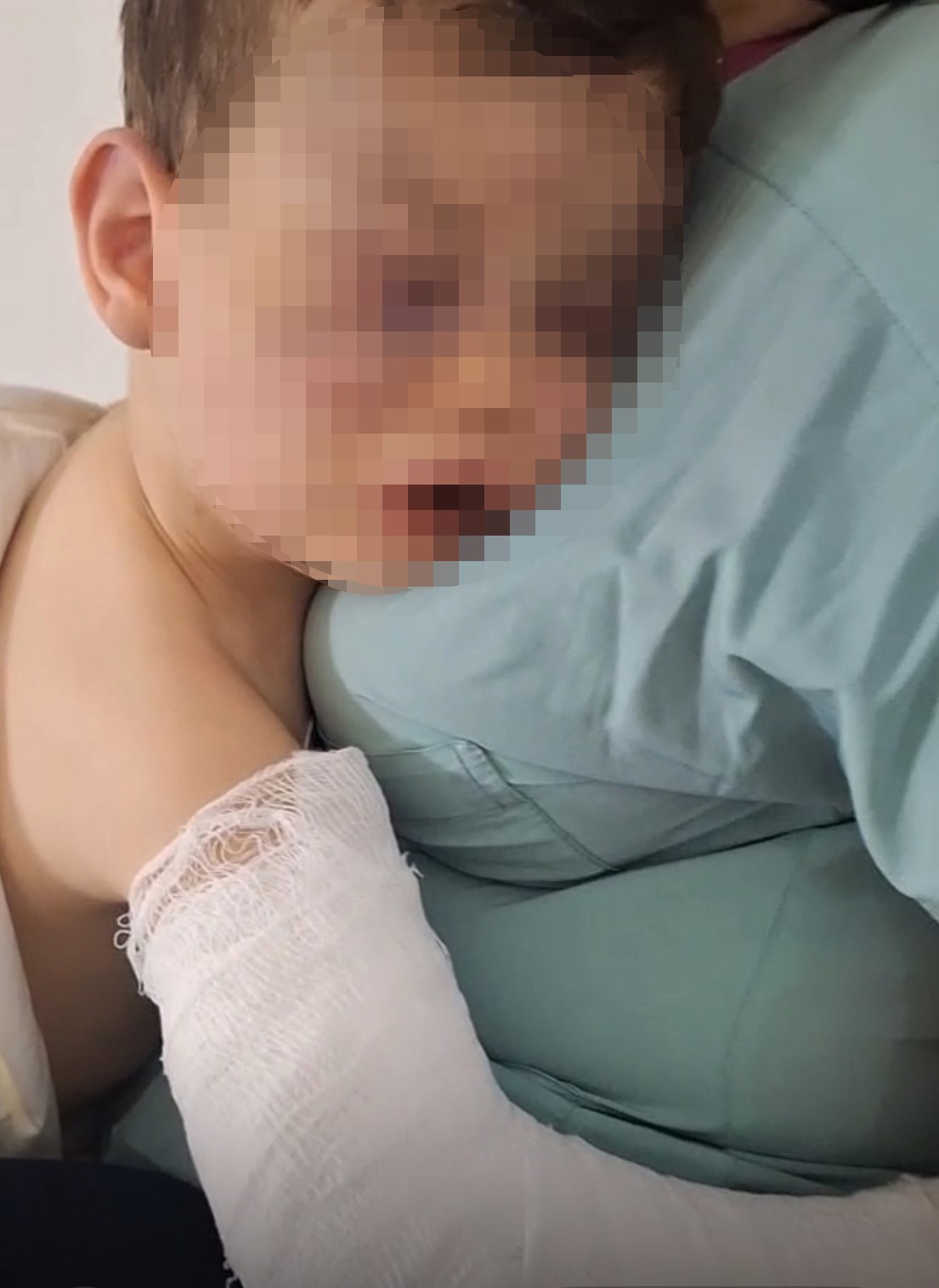 Aren’i ölümüne darp eden sanığa 8 yıl 5 ay, anneye 3 yıl 4 ay hapis cezası verildi
