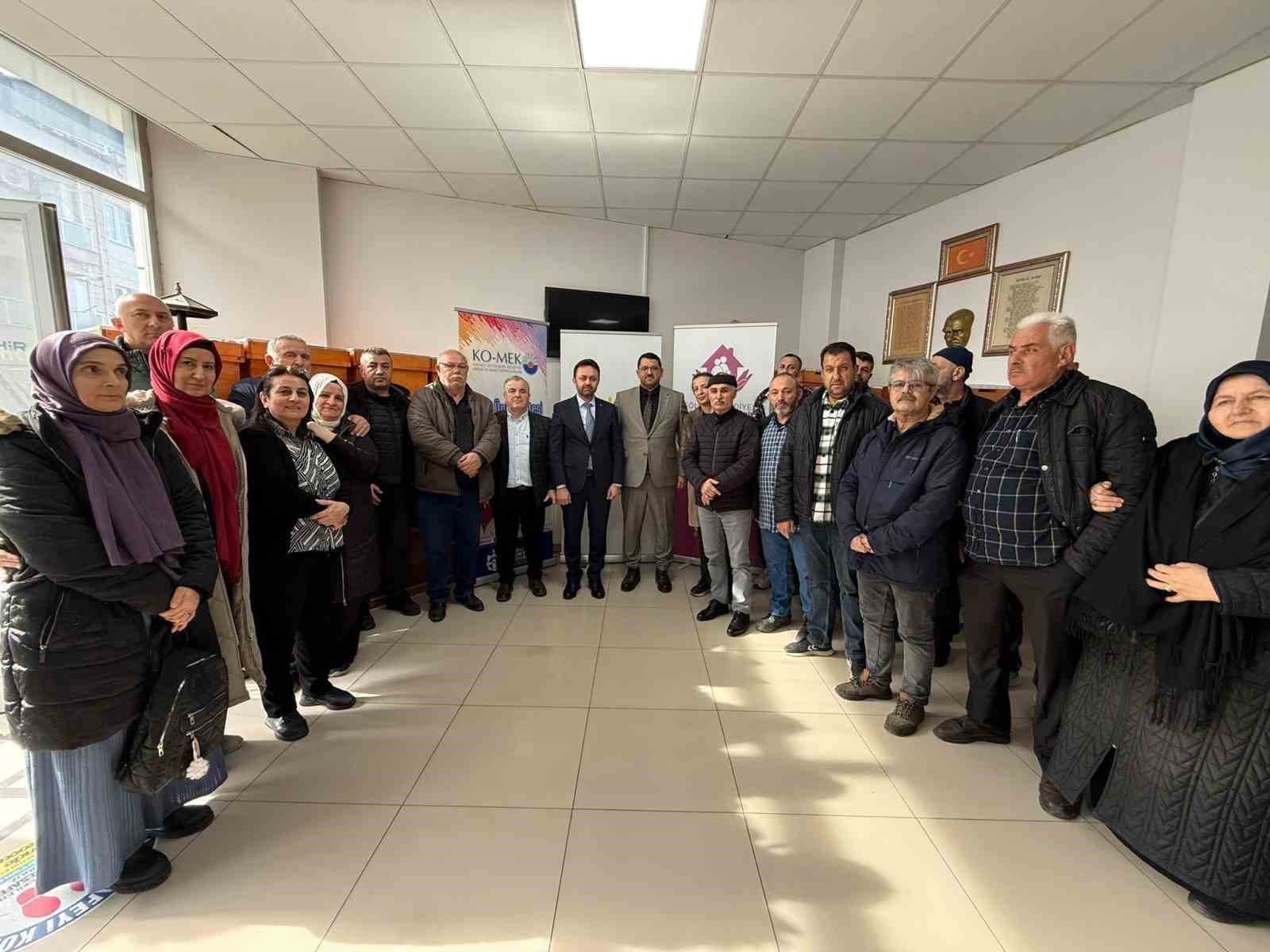 Arıcılık kursiyerlerine kovan desteği
