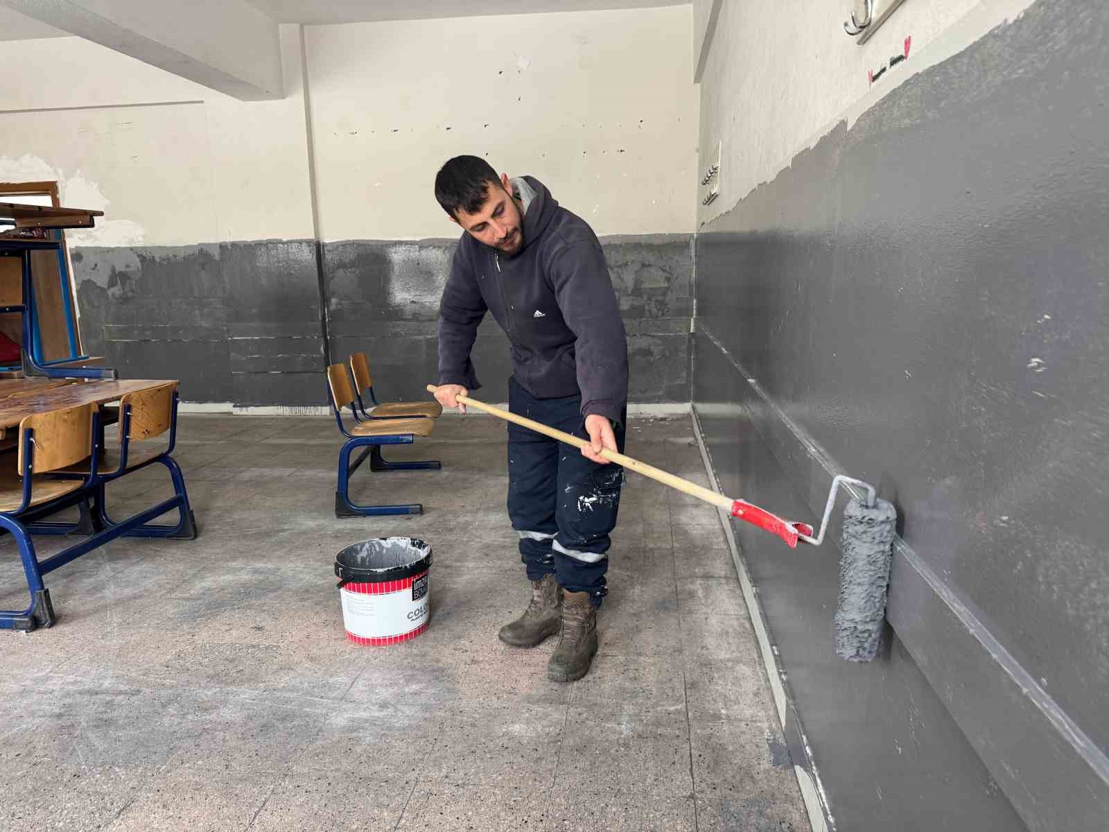Arif Molu Mesleki ve Teknik Anadolu Lisesi yeniden boyandı
