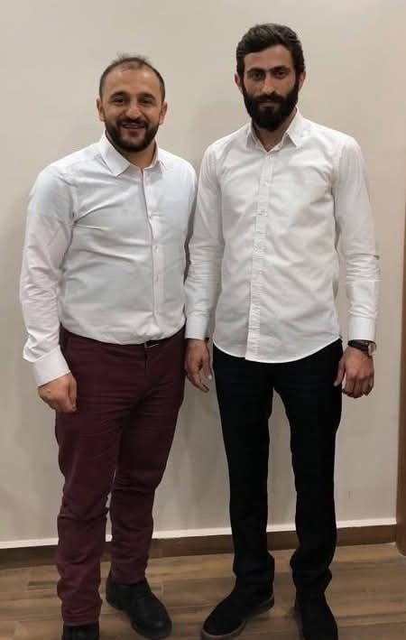 Arkadaşını bıçaklayarak öldüren zanlının kooperatif başkanı olduğu ve 2 ay önce açık cezaevinden kaçtığı ortaya çıktı
Arkadaşını bıçaklayarak öldüren zanlının kooperatif başkanı olduğu ve 2 ay önce açık cezaevinden kaçtığı ortaya çıktı