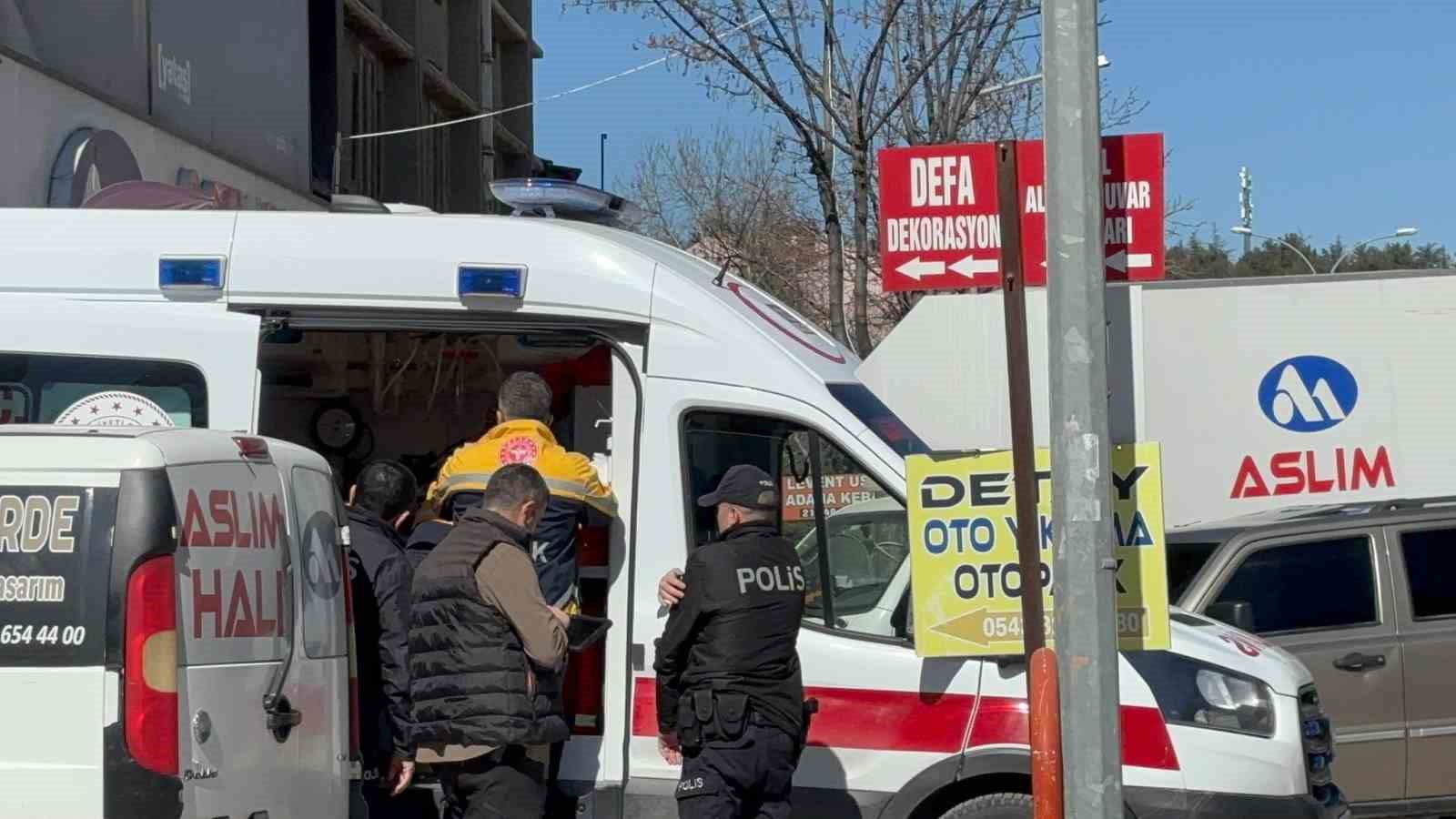 Arkadaşını bıçaklayıp kaçan şahıs yakalandı
