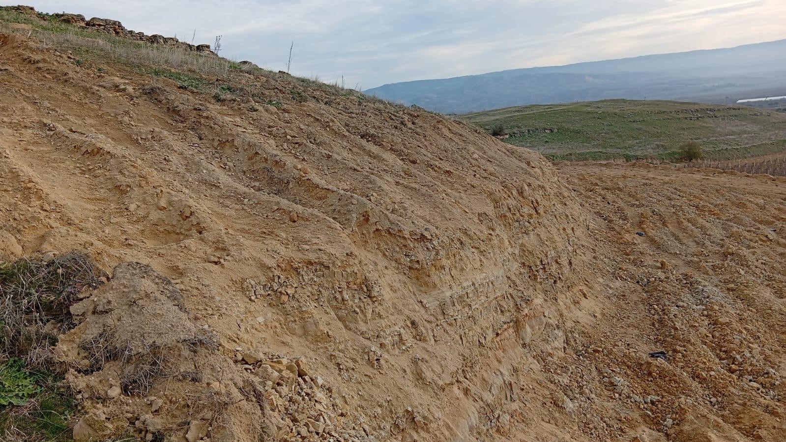 Arkeolojik sit alanında kaçak kazı yaptıkları belirlenen 9 şahıs gözaltına alındı
