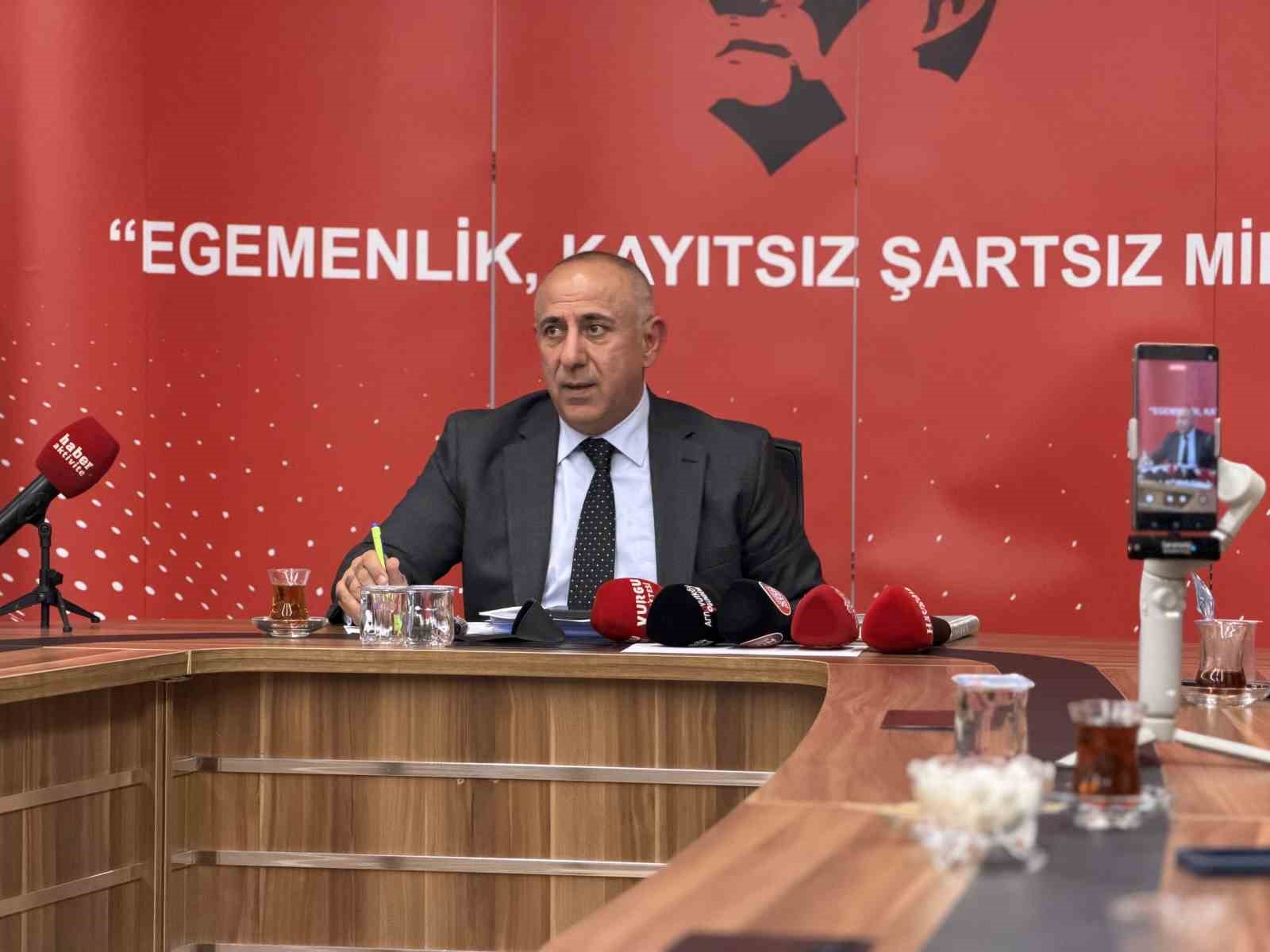 Arnavutköy Kaymakamı, 2025 yılını değerlendirdi, 2026 yılı için tedbirleri anlattı
