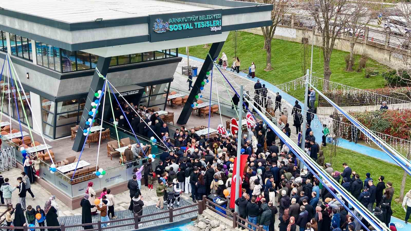 Arnavutköy’de 3 yeni eser hizmete açıldı, yaşam merkezinin temeli atıldı
