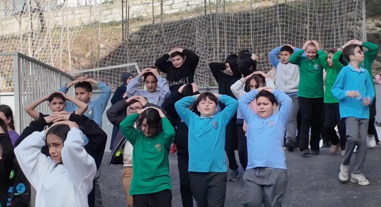 Arnavutköy’de 6 Şubat depremlerinin yıl dönümünde gerçeğini aratmayan tatbikat
