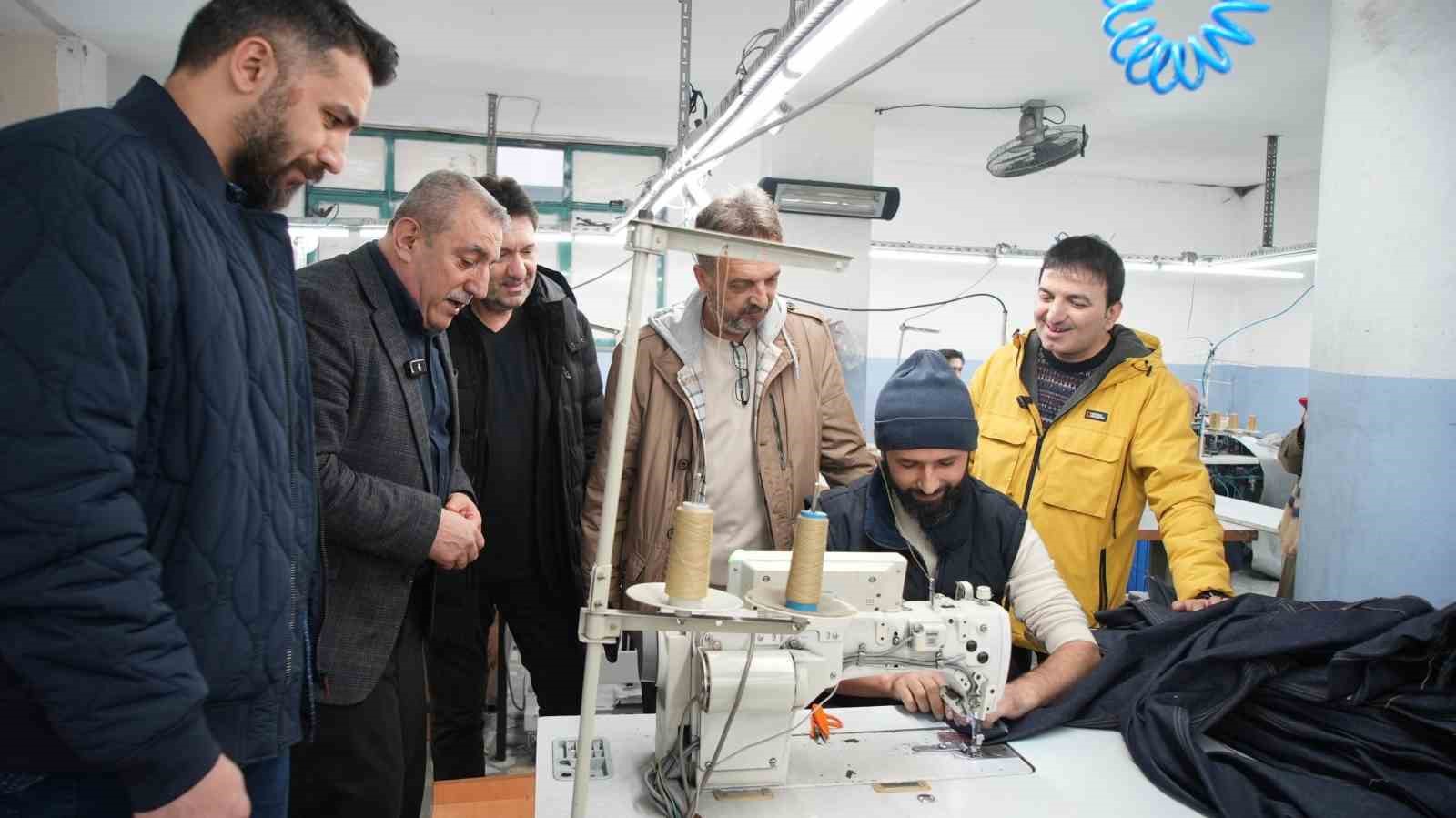 Arnavutköy’de Radyocular atölyede üretimin kalbine kulak verdi
