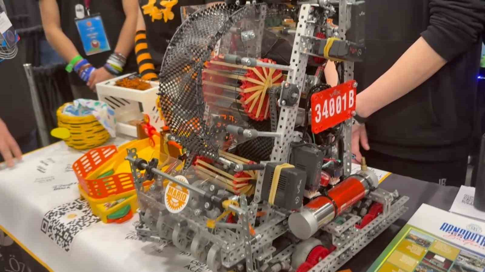 Arnavutköylü gençler ABD’de düzenlenen ‘Dünya Robot Şampiyonası’nda’ ülkemizi temsil etti
