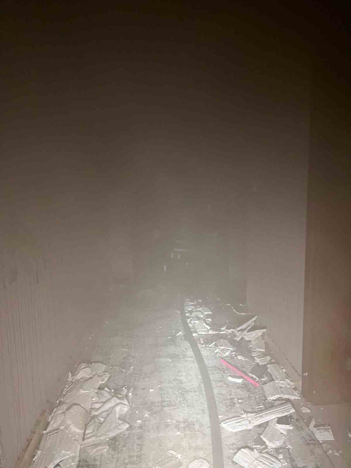 Arsuz’da ev alevlere teslim oldu
