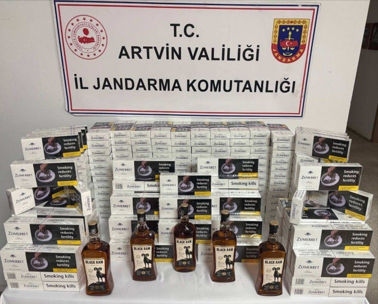 Artvin’de kaçakçılıkla mücadelede 9 bin 690 paket sigara ele geçirildi
