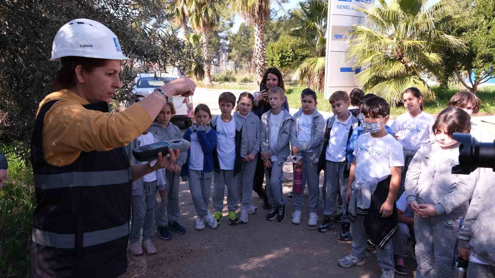 ASAT farklı yaş gruplarına suyun önemini anlatıyor
ASAT farklı yaş gruplarına suyun önemini anlatıyor