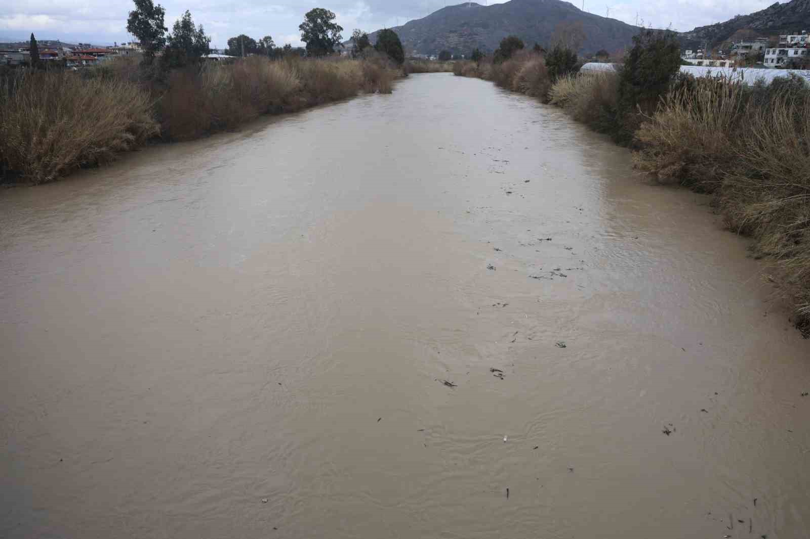 Asi Nehri’ne düşerek kaybolan gencin 9 gün sonra cansız bedeni bulundu
