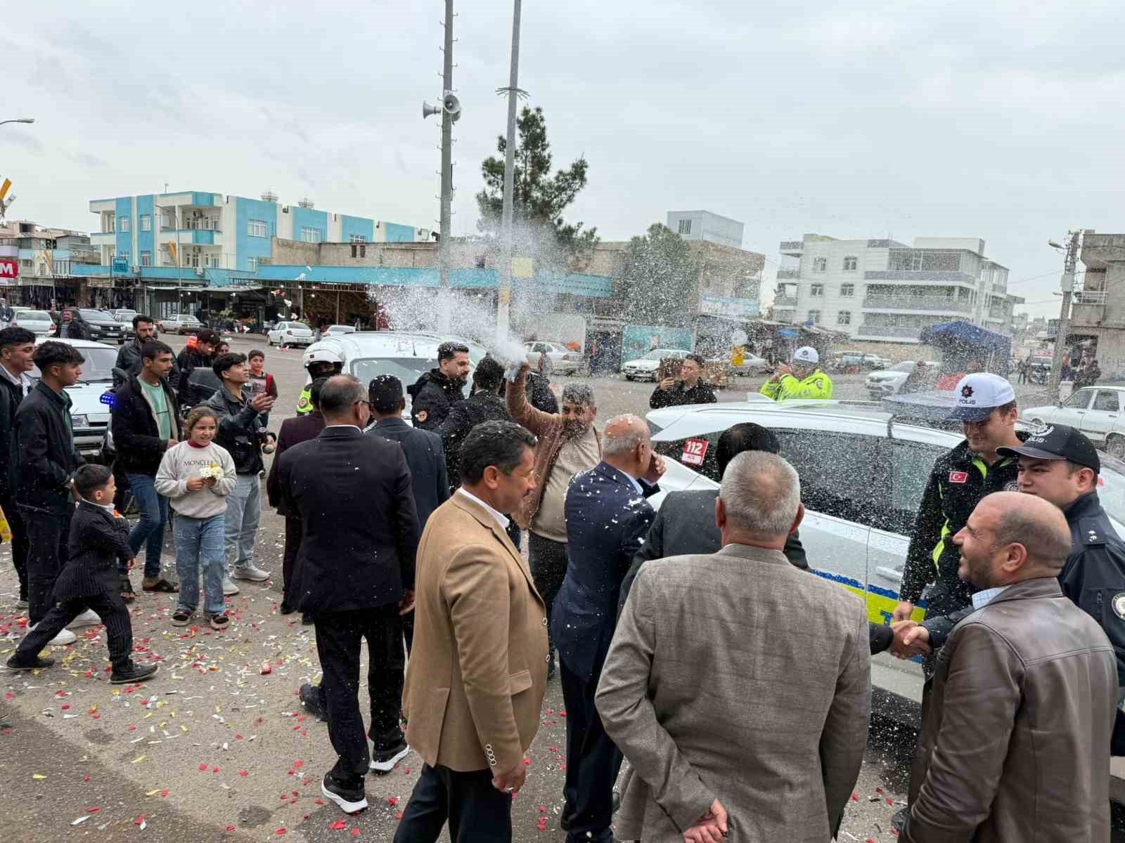 Asılsız ihbardan sürpriz pasta çıktı
