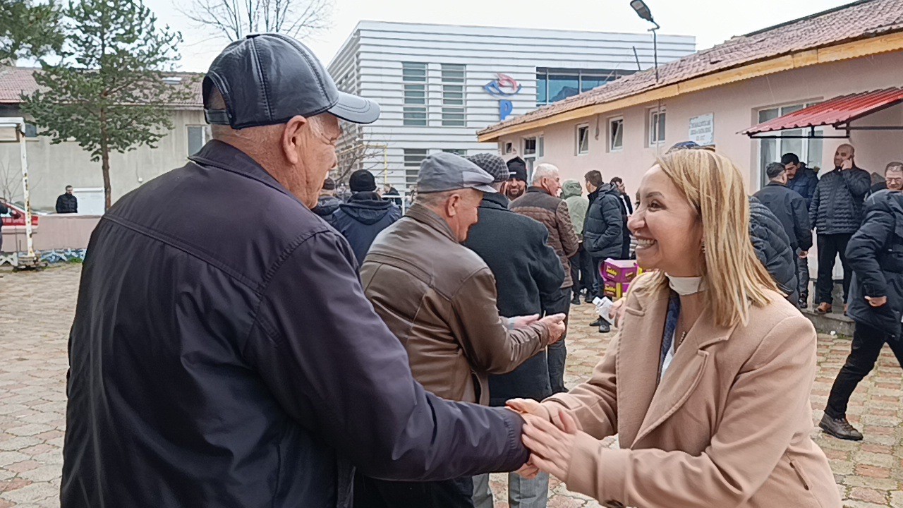 Asırlık bayramlaşma geleneği Pazaryeri’nde coşkuyla sürdü
