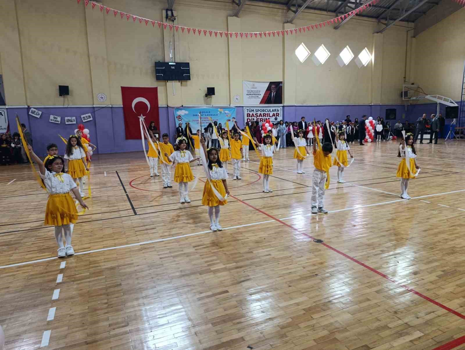 Aşkale’de 23 Nisan coşkusu
