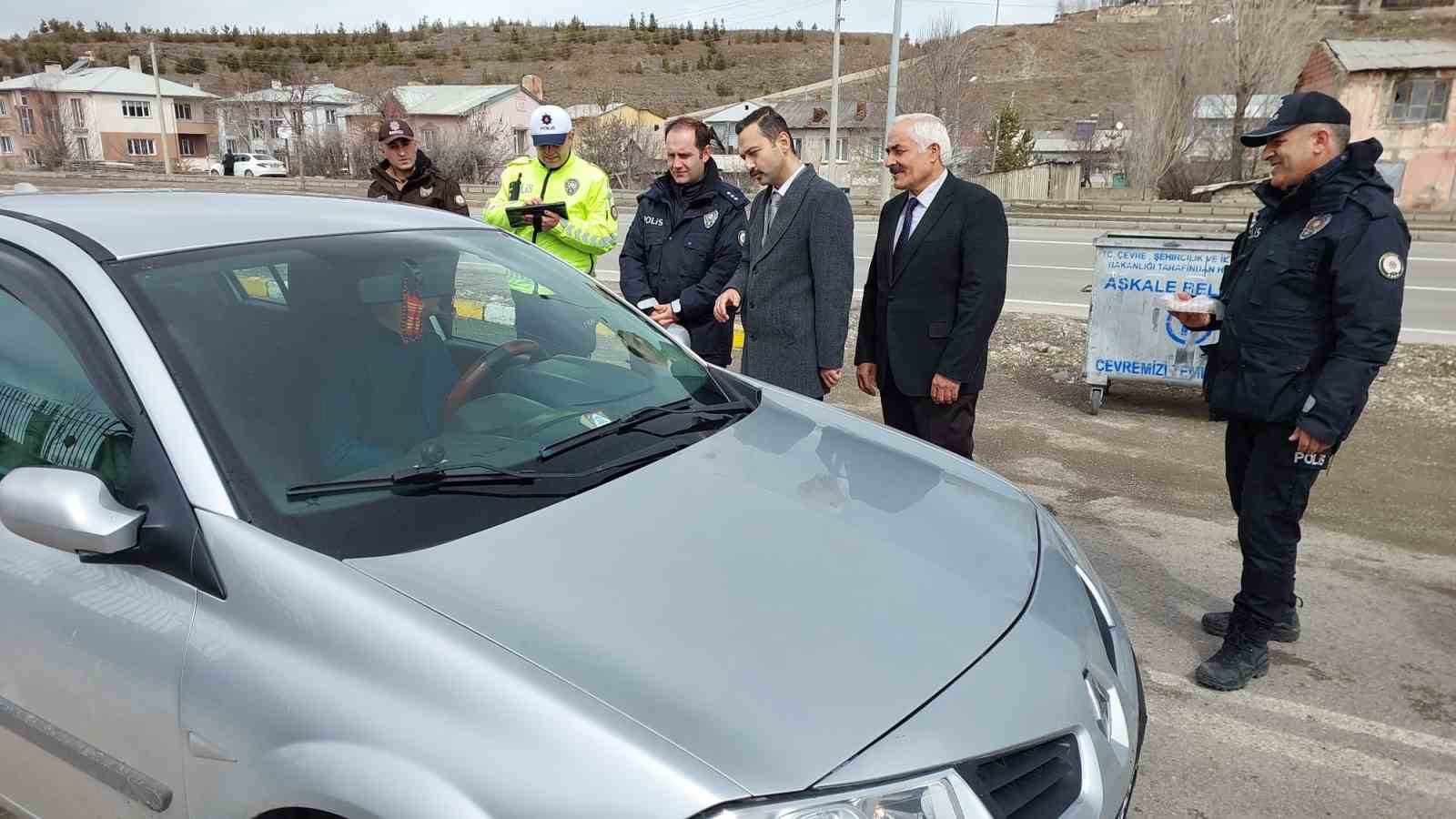 Aşkale’de bayramın manevi atmosferi yollara taşındı
