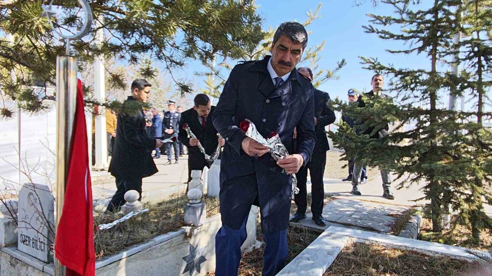 Aşkale’de Çanakkale şehitleri dualarla anıldı
