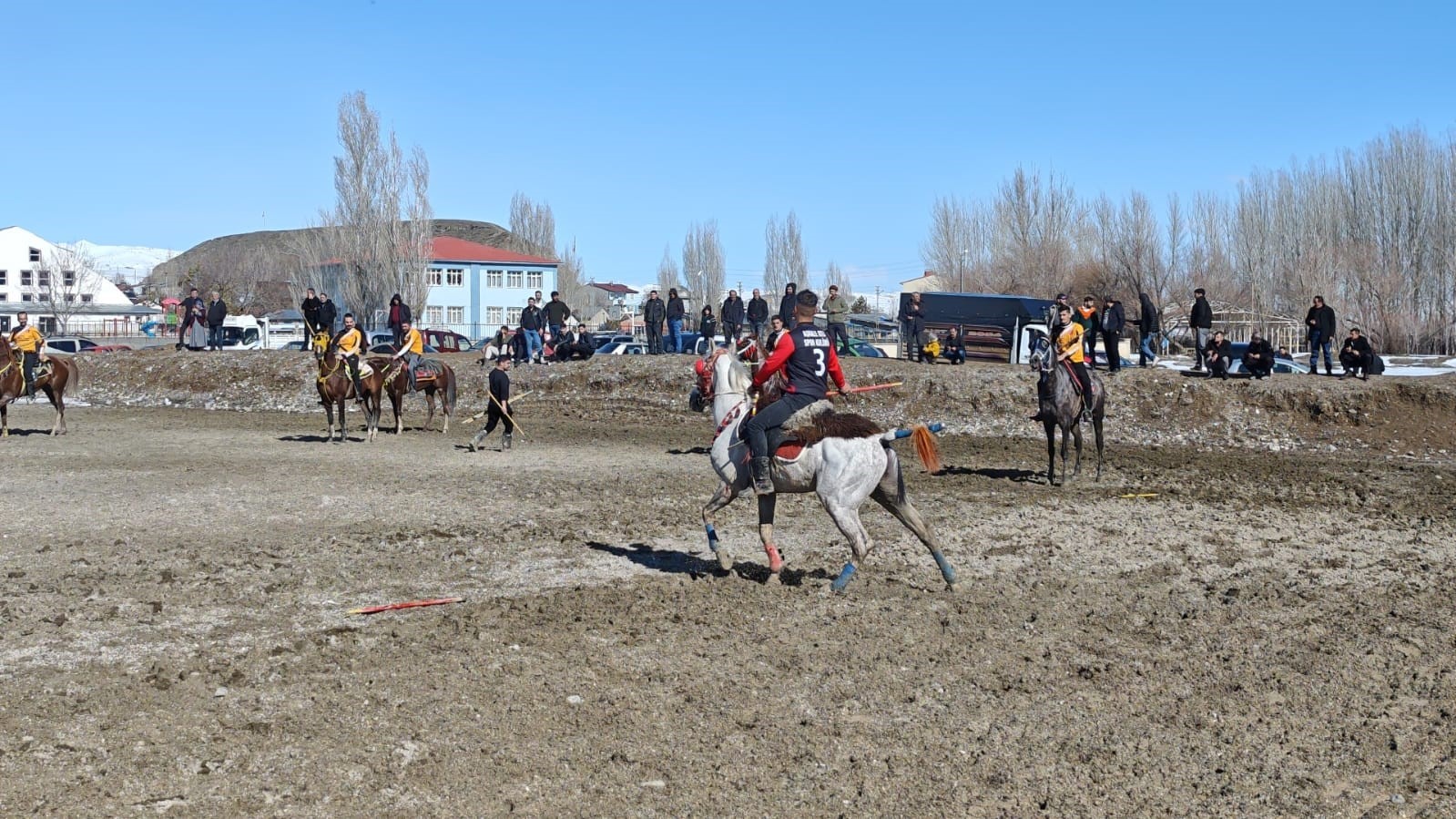 Aşkale’de ciritçiler sezona hazırlanıyor
