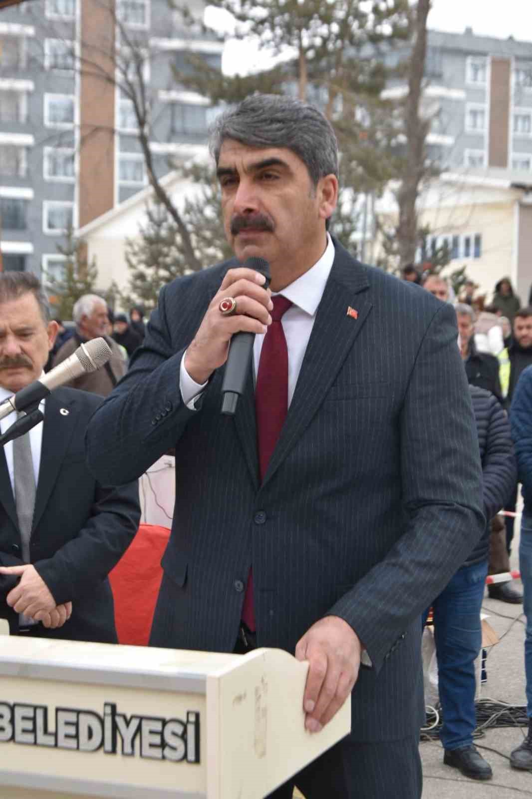 Aşkale’nin kurtuluşunun 108’inci yıl dönümü coşkuyla kutlandı
Aşkale’nin kurtuluşunun 108’inci yıl dönümü coşkuyla kutlandı