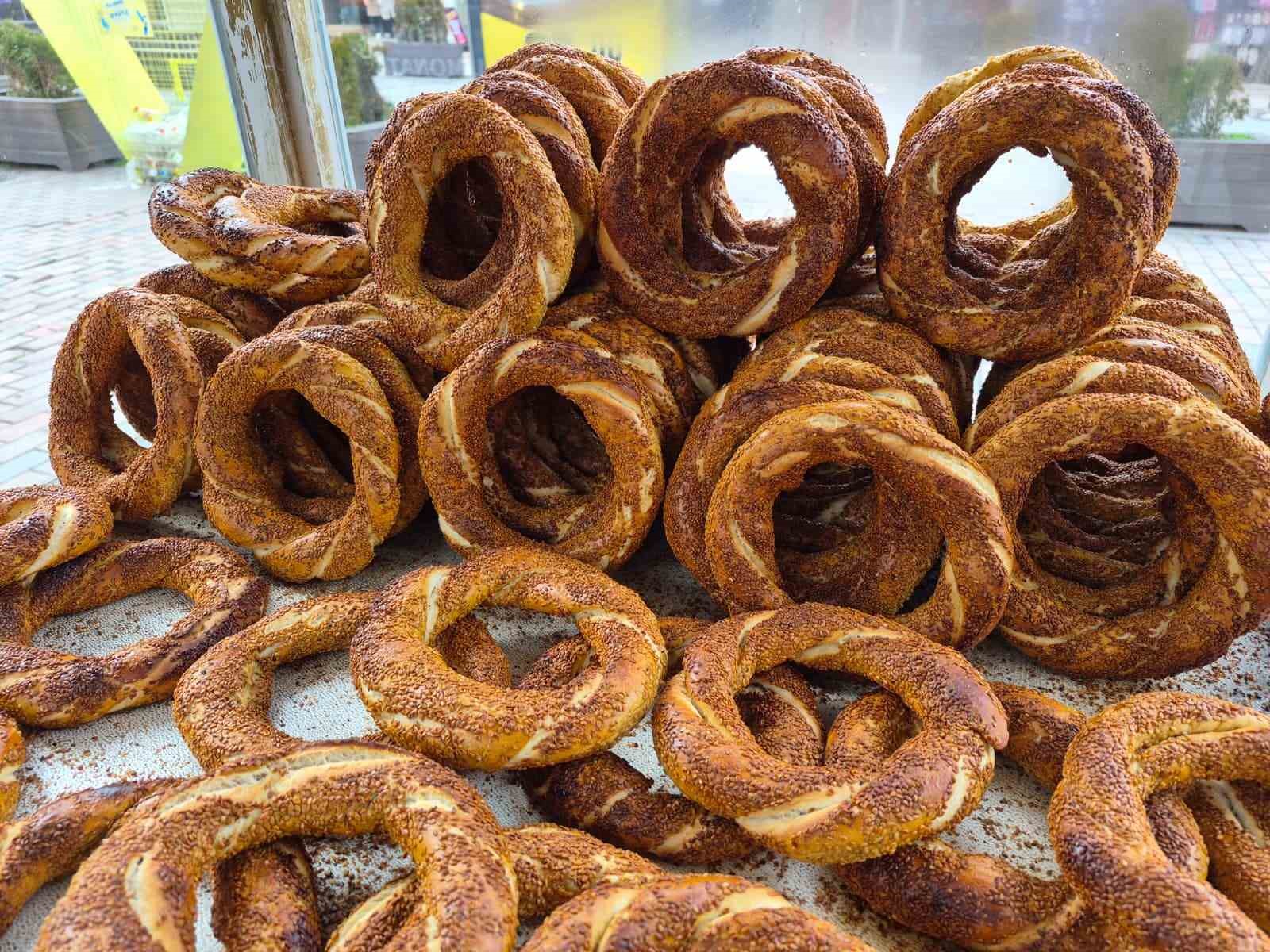 ’Askıda simit’ suistimaline esnaftan tepki
