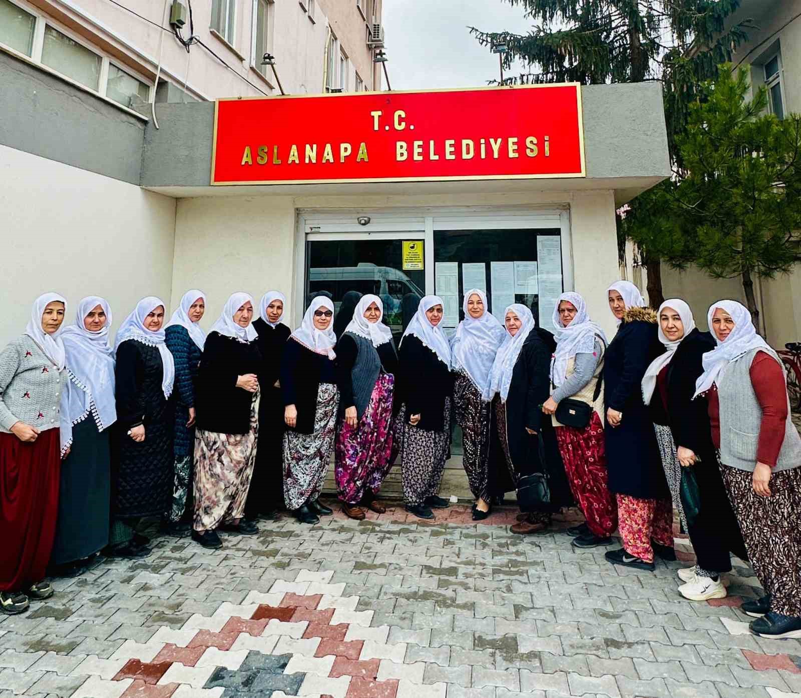 Aslanapa’dan Mihalgazi’ye dayanışma mesajı: "Birlikte güçlü, birlikte kararlı"
