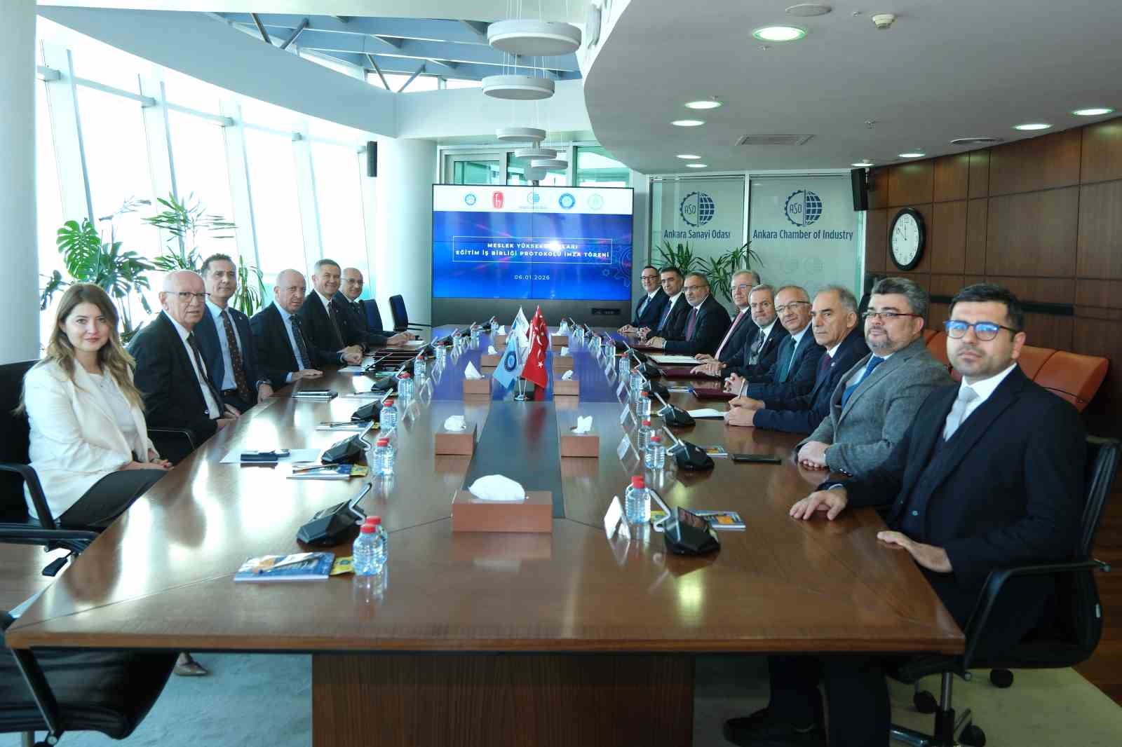 ASO’dan eğitime büyük yatırım: 4 büyük üniversite ile iş birliği
ASO’dan eğitime büyük yatırım: 4 büyük üniversite ile iş birliği